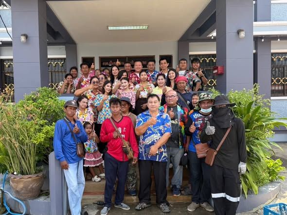 ร เนื่องในประเพณีสงกรานต์ (ปีใหม่ไทย) เพื่อสืบสานวัฒนธรรมประเพณีที่ดีงาม และขอพรจากผู้ใหญ่ เพื่อความเป็นสิริมงคลกับชีวิต