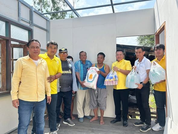  ลงพื้นที่ตรวจเยี่ยมความคืบหน้า โครงการซ่อมแซมบ้านผู้ยากไร้  รายนายสมชาย ประภาศรี หมู่ที่ 10